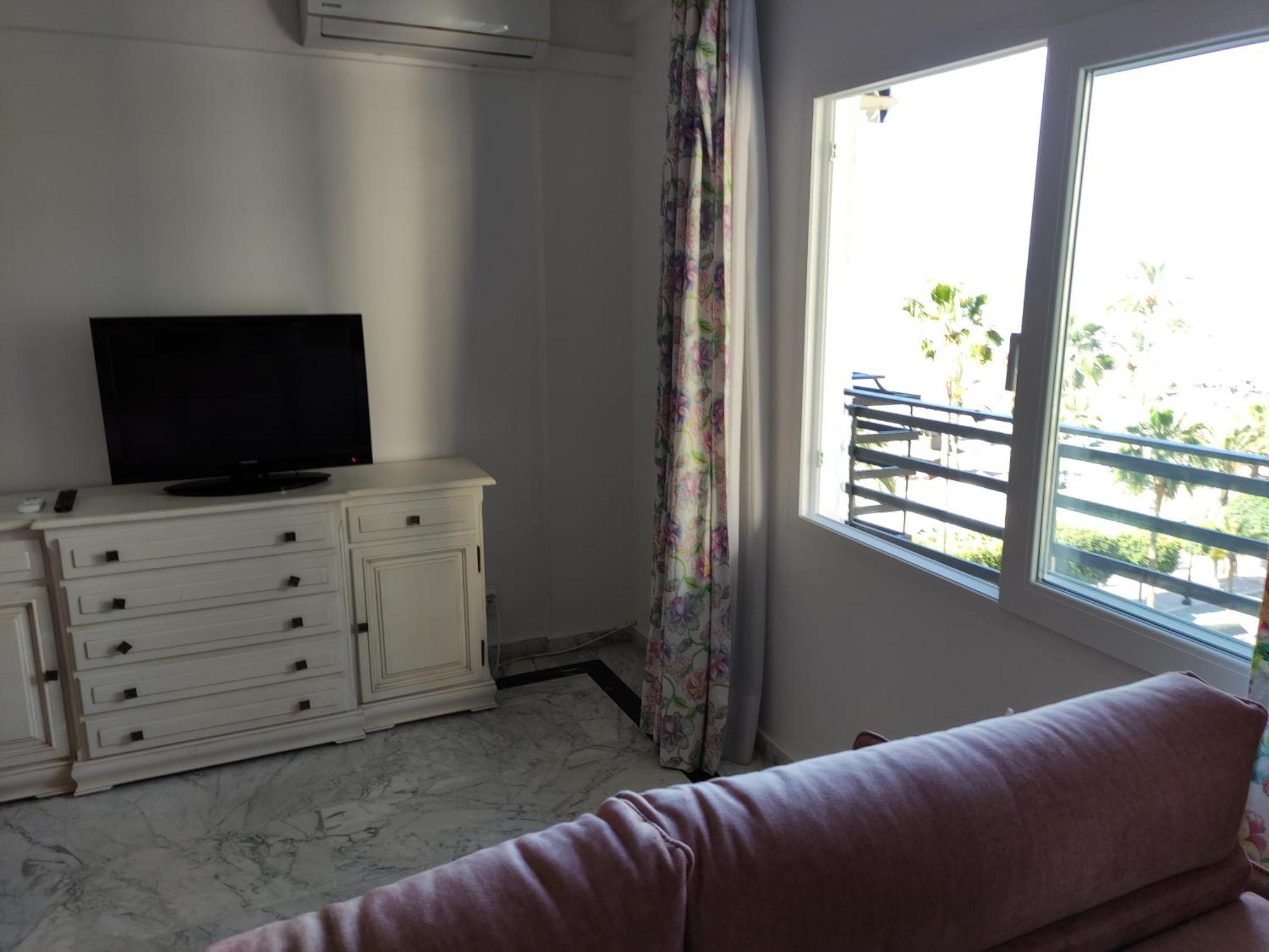 Apartment In First Line Apto 4-3 Marbella