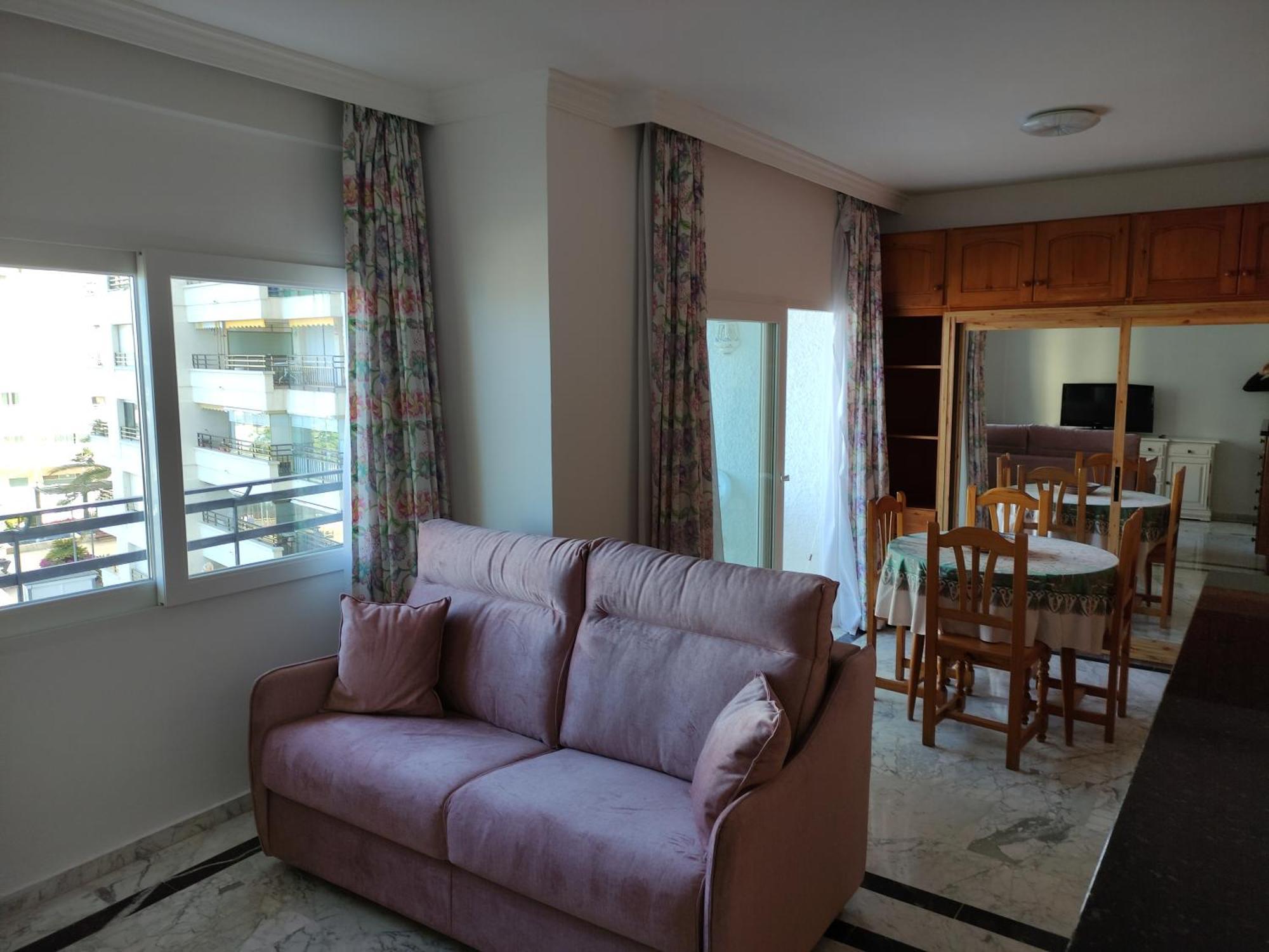 In First Line Apto 4-3 Apartment