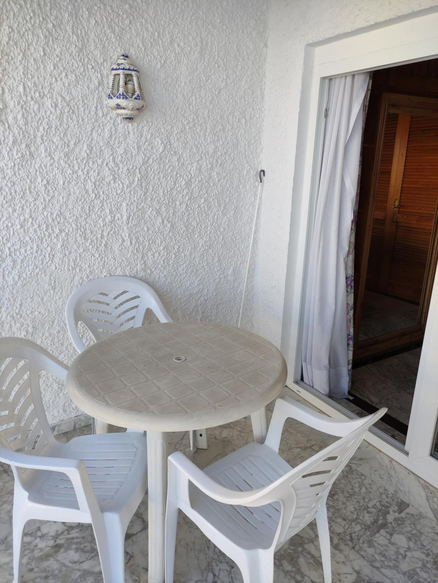 Apartment In First Line Apto 4-3 Marbella