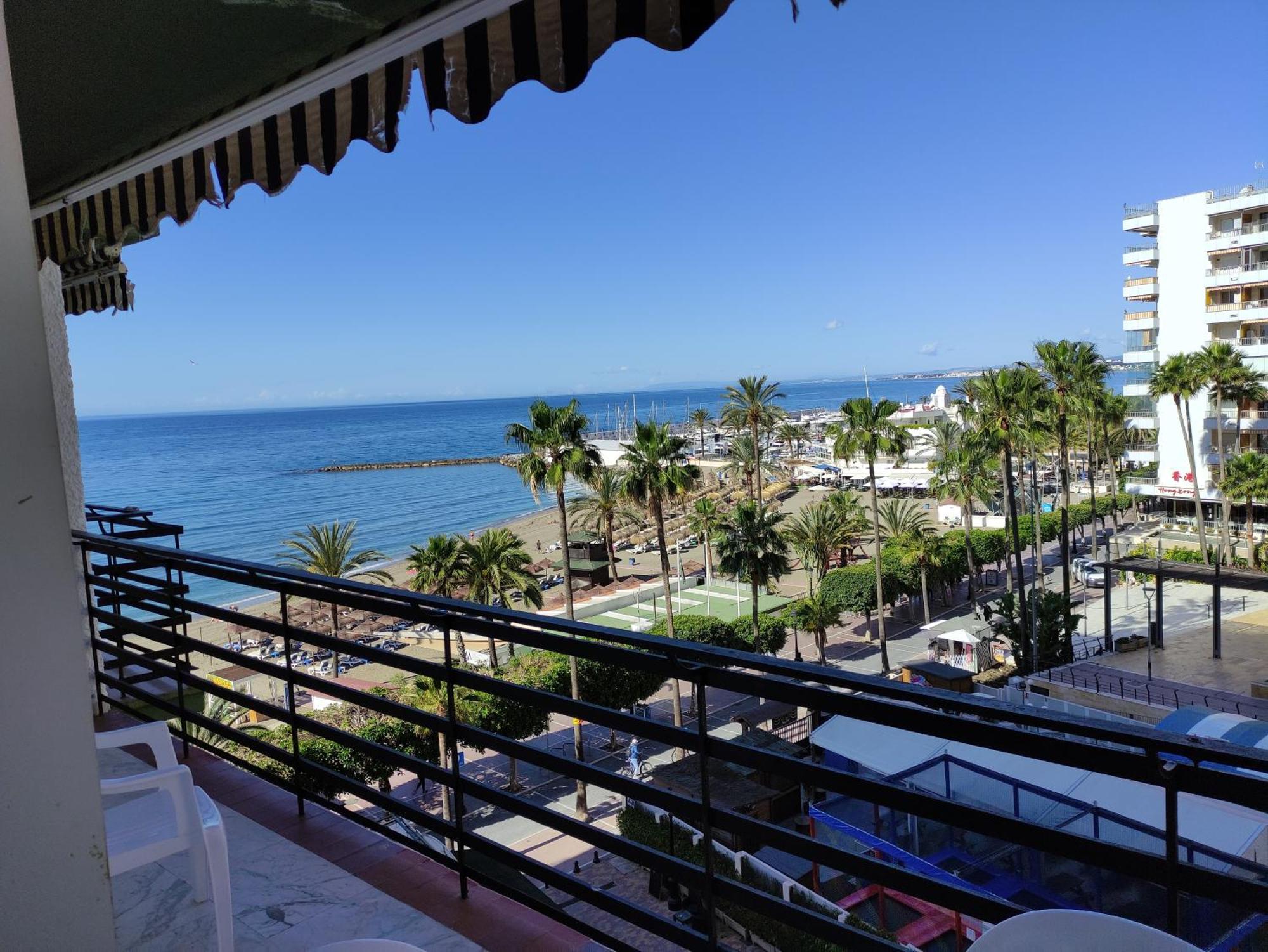 Apartment In First Line Apto 4-3 *